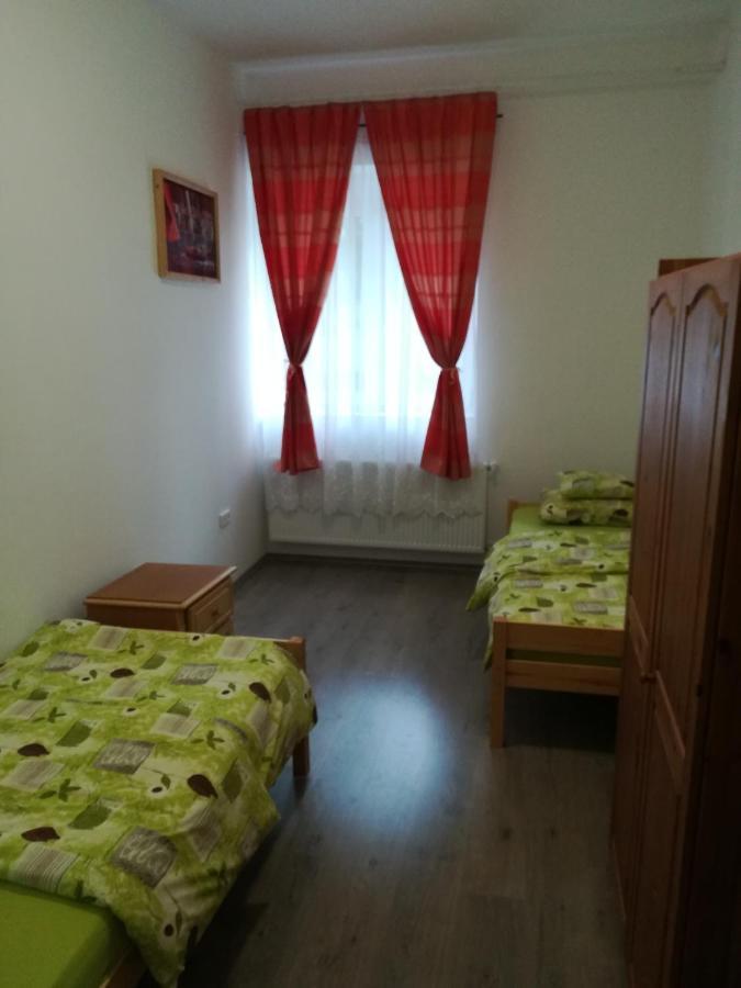 Suemegi Levendula Apartmanok Exterior photo